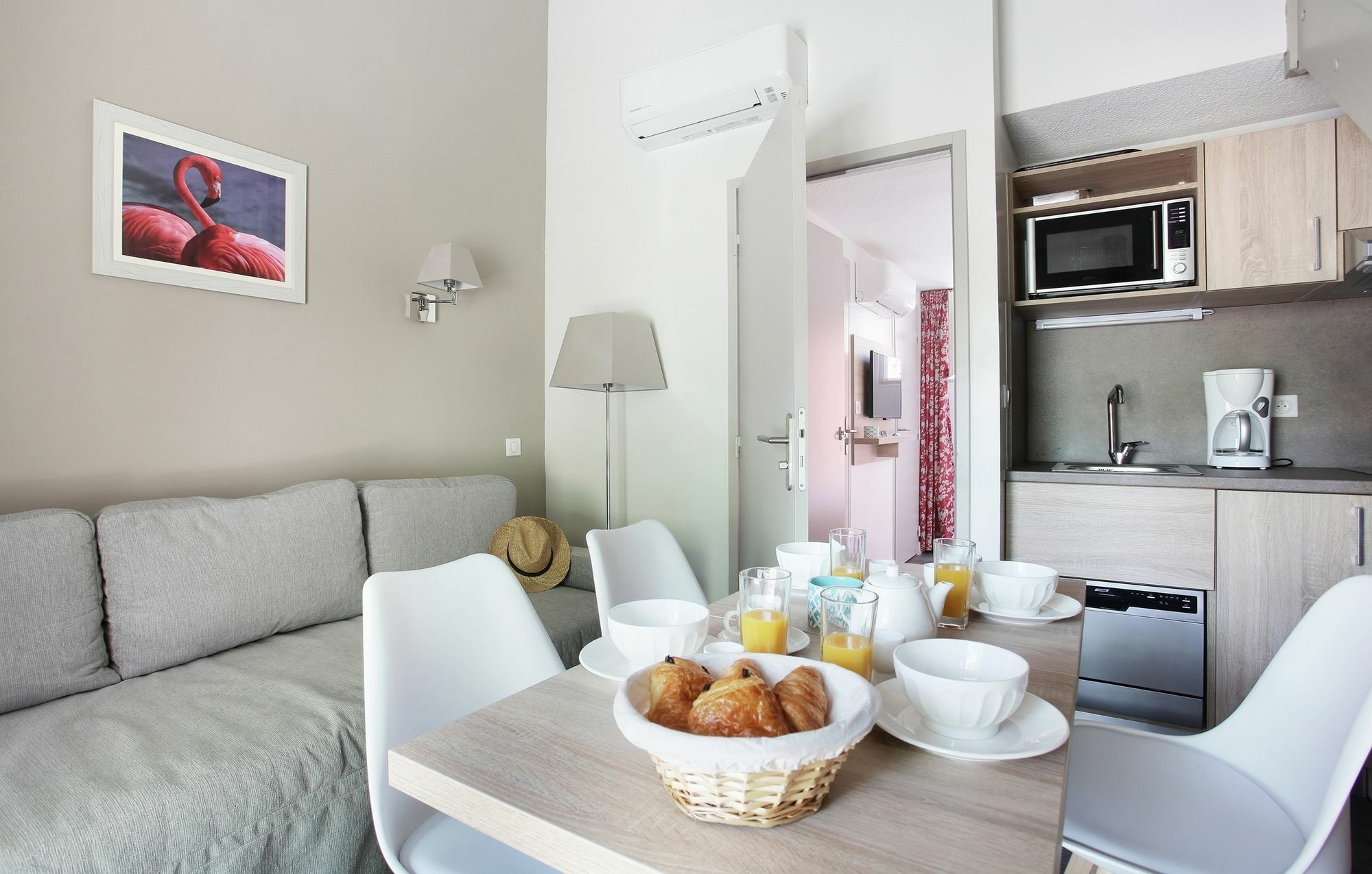 Residence Odalys Le Village Camarguais Les Gardians Арль Экстерьер фото
