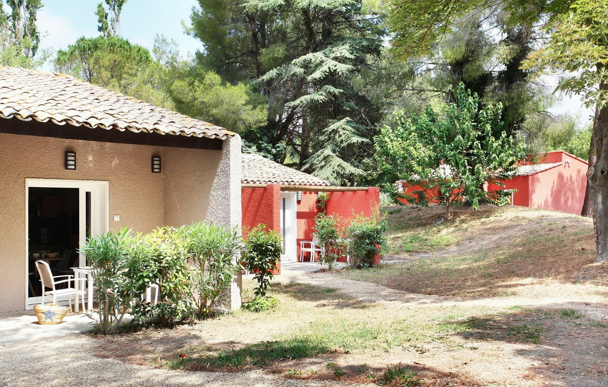 Residence Odalys Le Village Camarguais Les Gardians Арль Экстерьер фото